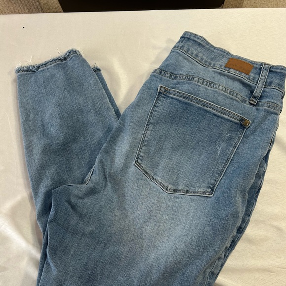 Judy Blue Light Blue skinny Jeans - Picture 9 of 11